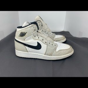 Nike Air Jordan Shoes Retro 1 Elephant print 838850-106 Sz 5.5Y.